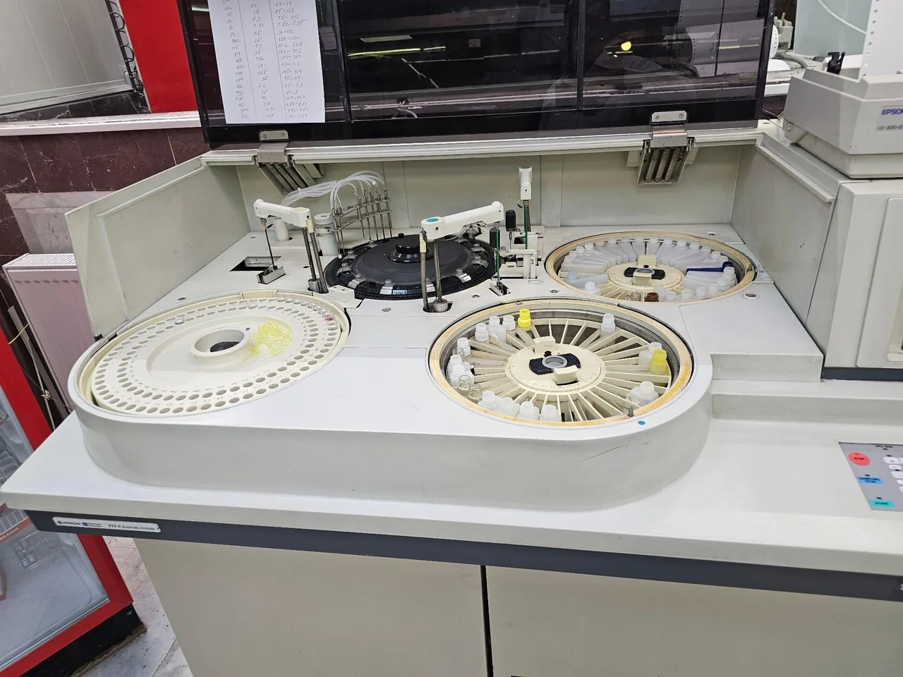 آزمایشگاه سینا - تصویر 3