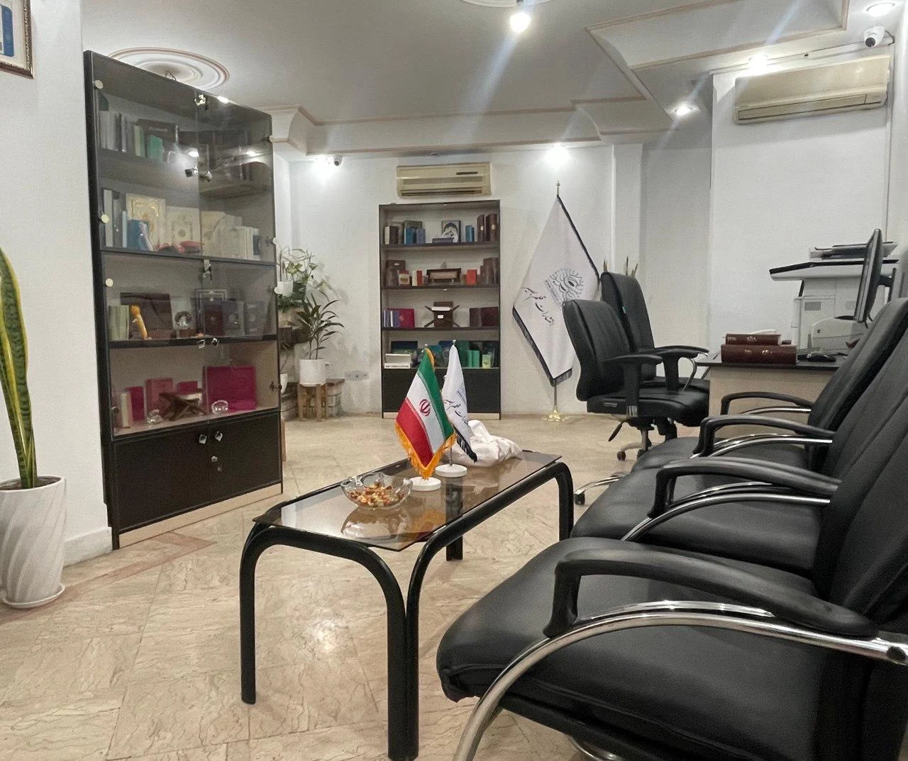 انتشارات قلم بصیر و موسسه فرهنگی قرآنی بصیر - تصویر 2