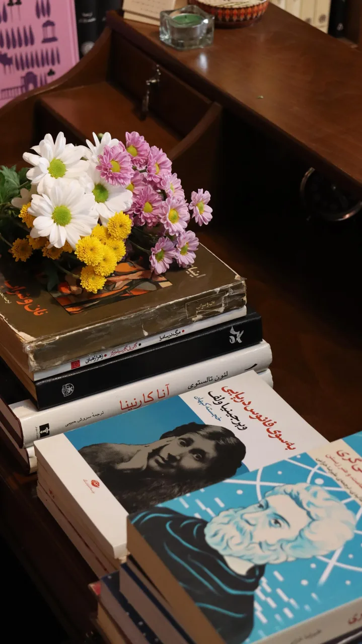 کتابفروشی امید - تصویر 3