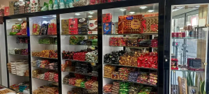 فرشگاه آجیل و خشکبار طلای سرخ