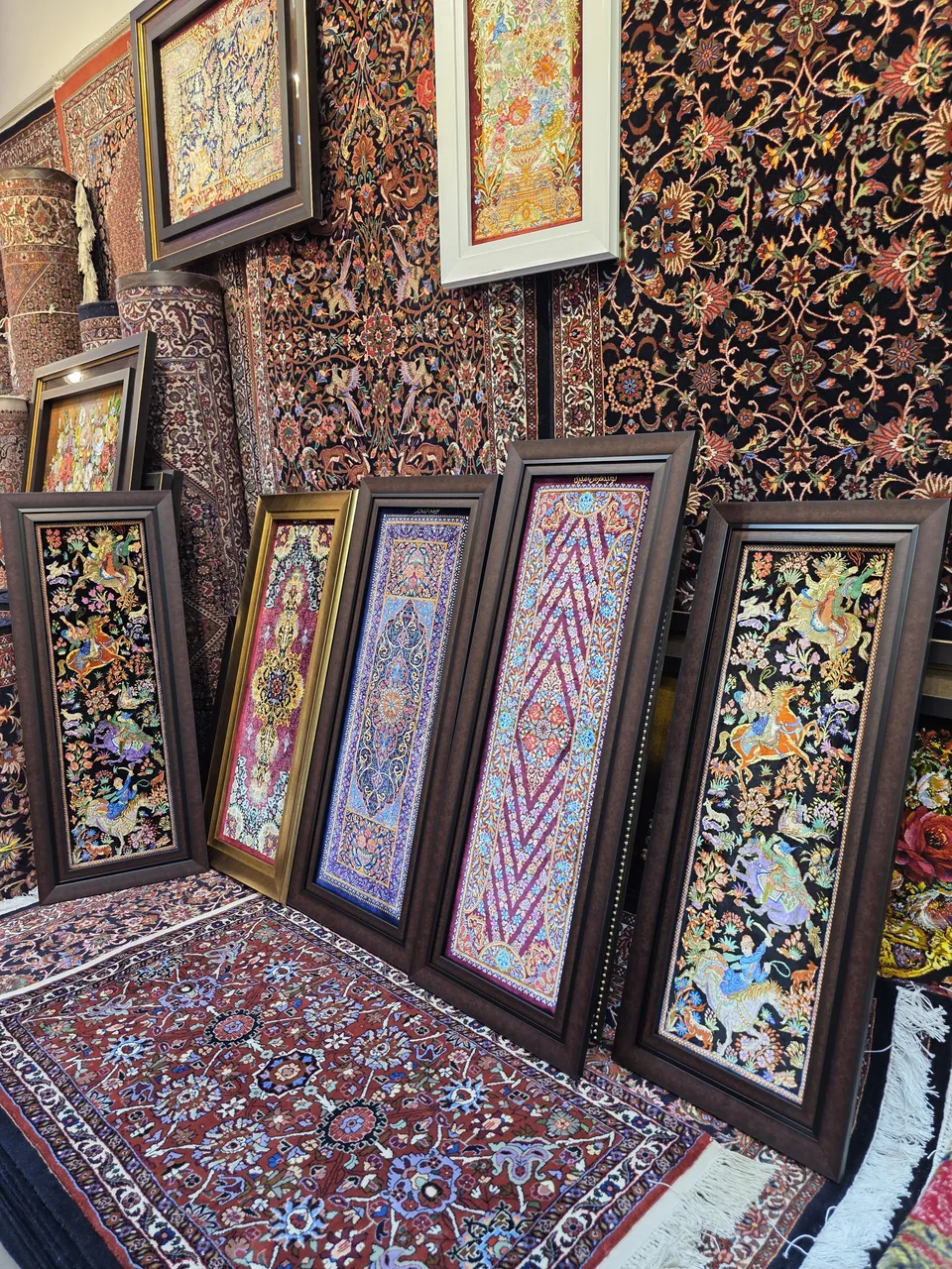 گالری فرش دستبافت رضائی