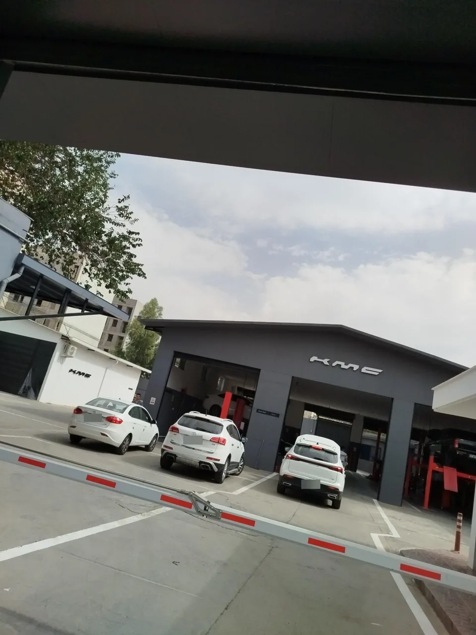 نمایندگی کرمان خودرو ۱۷۶۲ رفیعی نیا - نمایندگی خودرو در تهران - تصویر 4