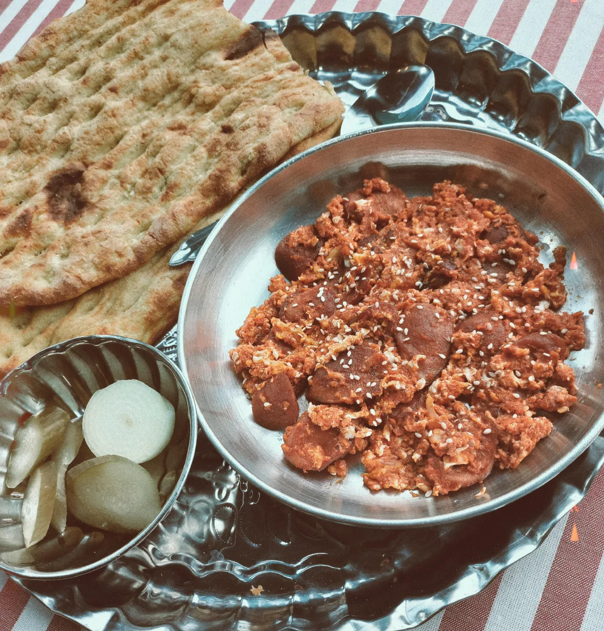 کافه صبحانه چای اول - تصویر 3