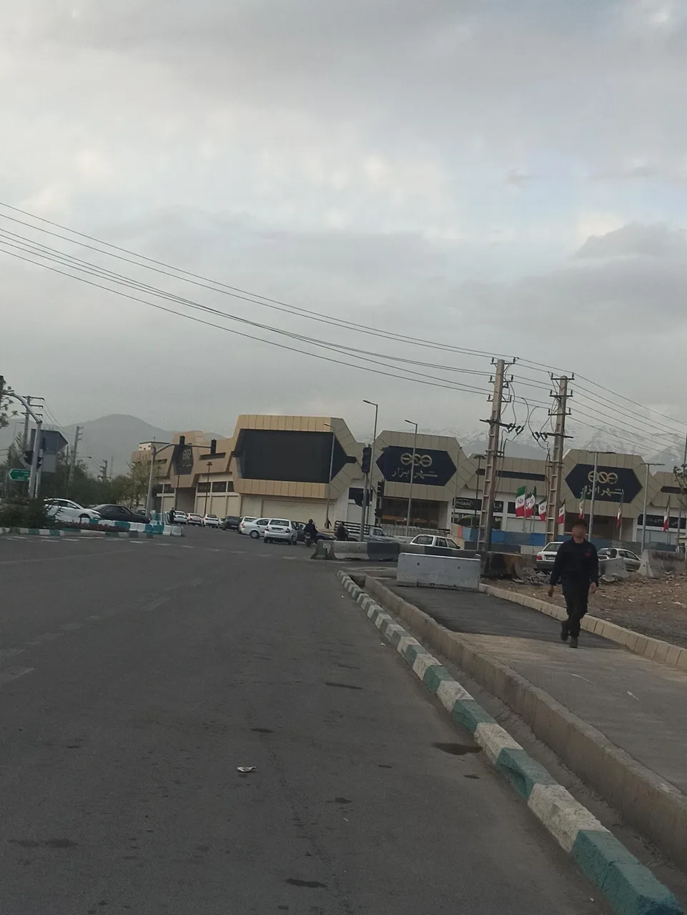 مجتمع تجاری شهر ابزار - تصویر 5