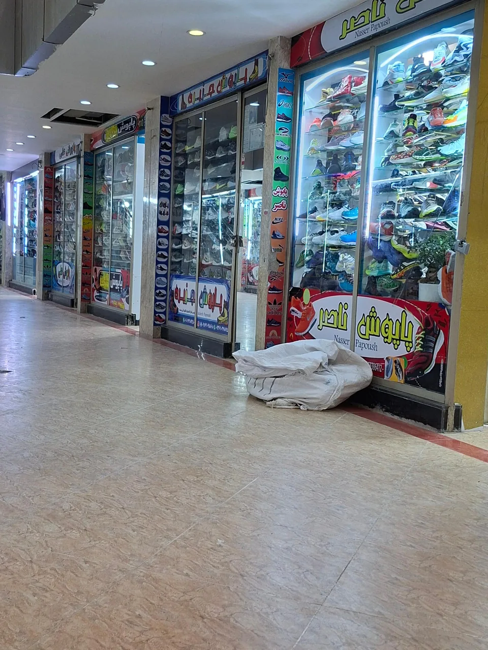 پاساژ زیتون - تصویر 3