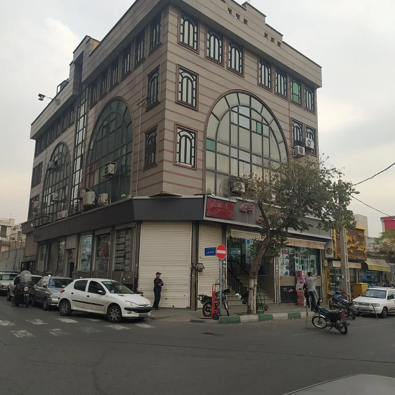 مجتمع تجاری اداری نگین - تصویر 3