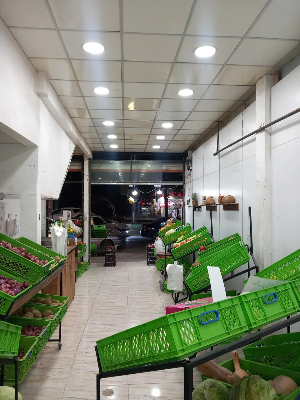 میوه فروشی دادستانی