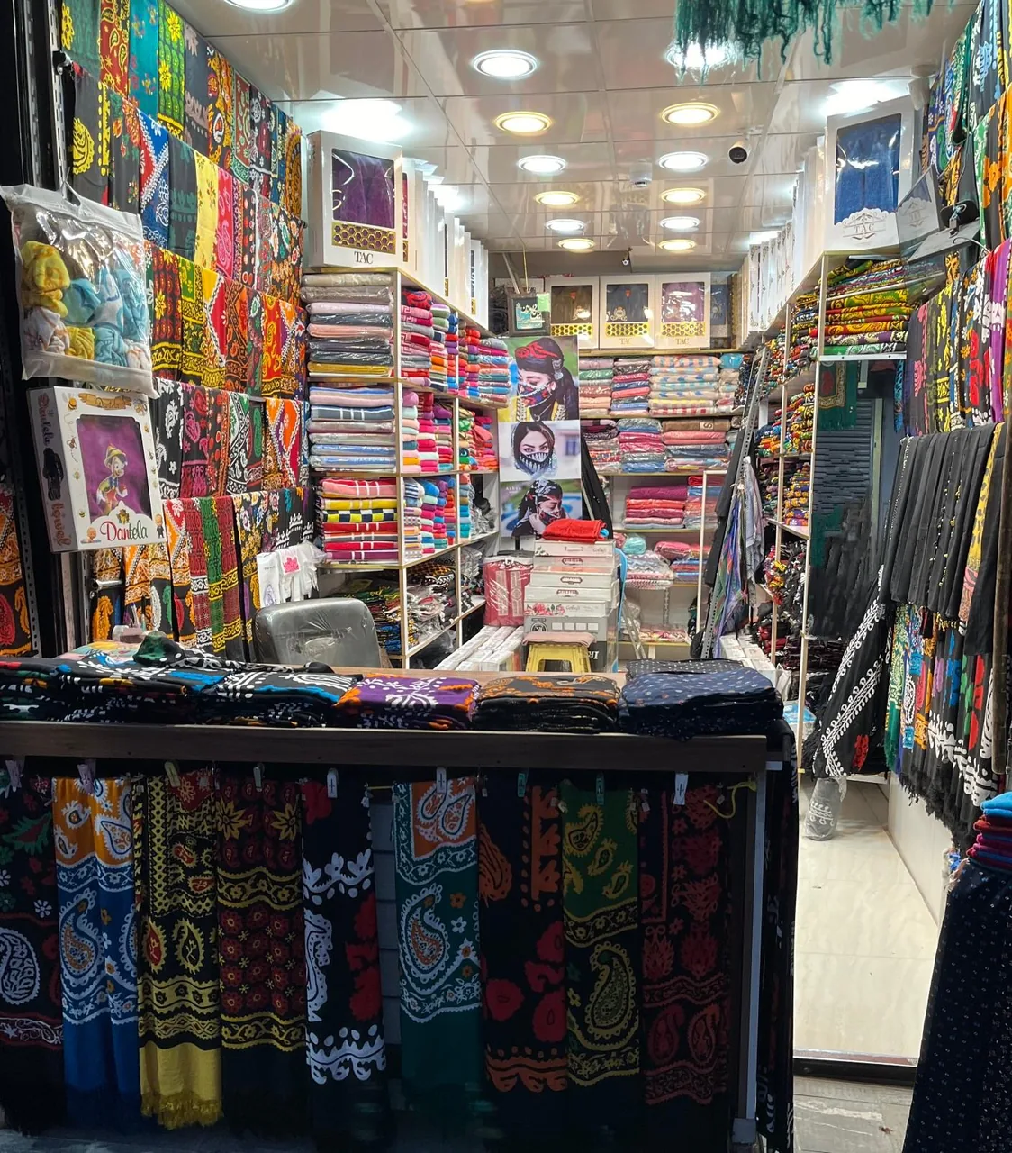 گلونی و حوله سرا علم دار (گالری ترمه )