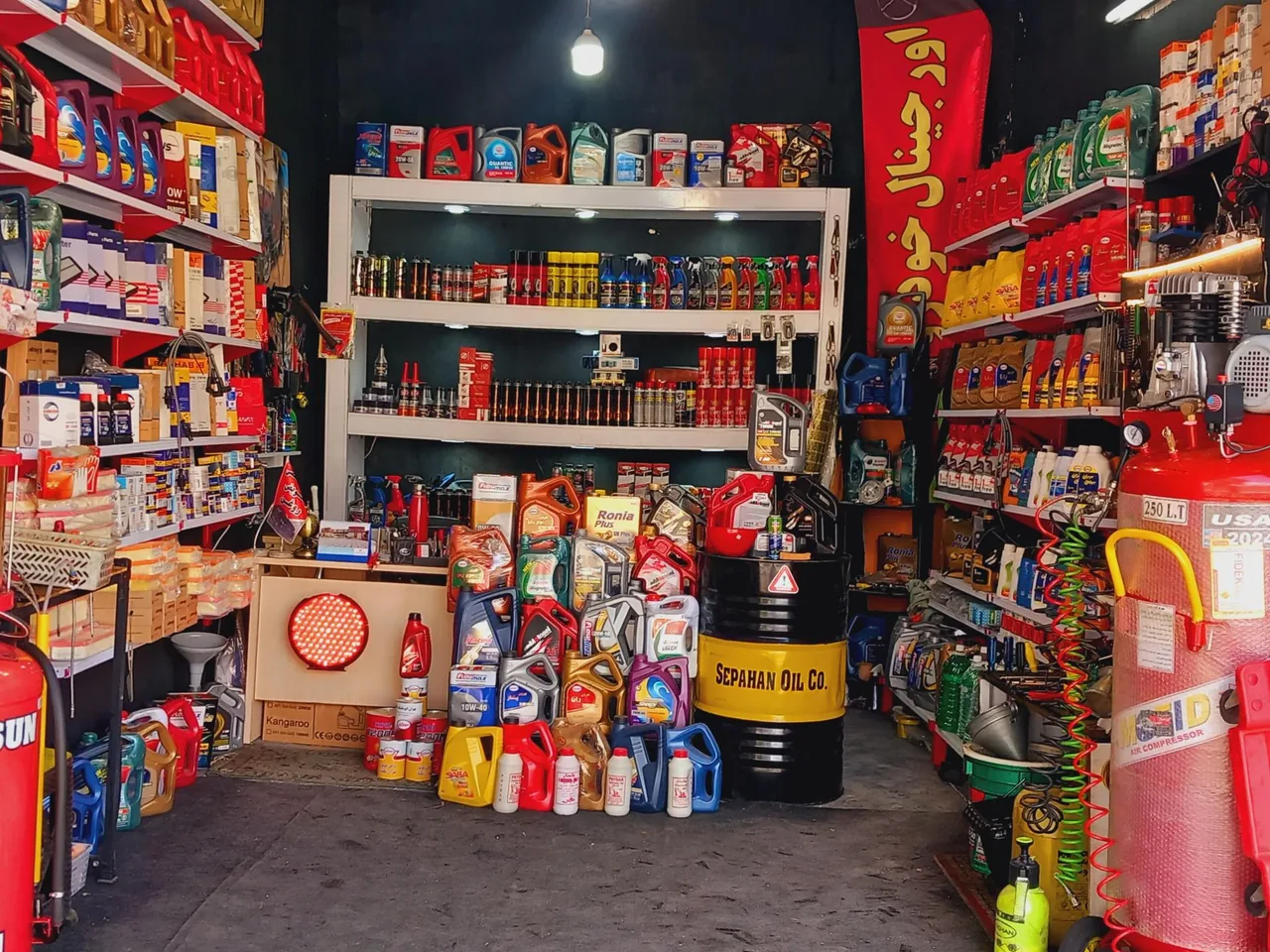 دکتر روغن - تصویر 3