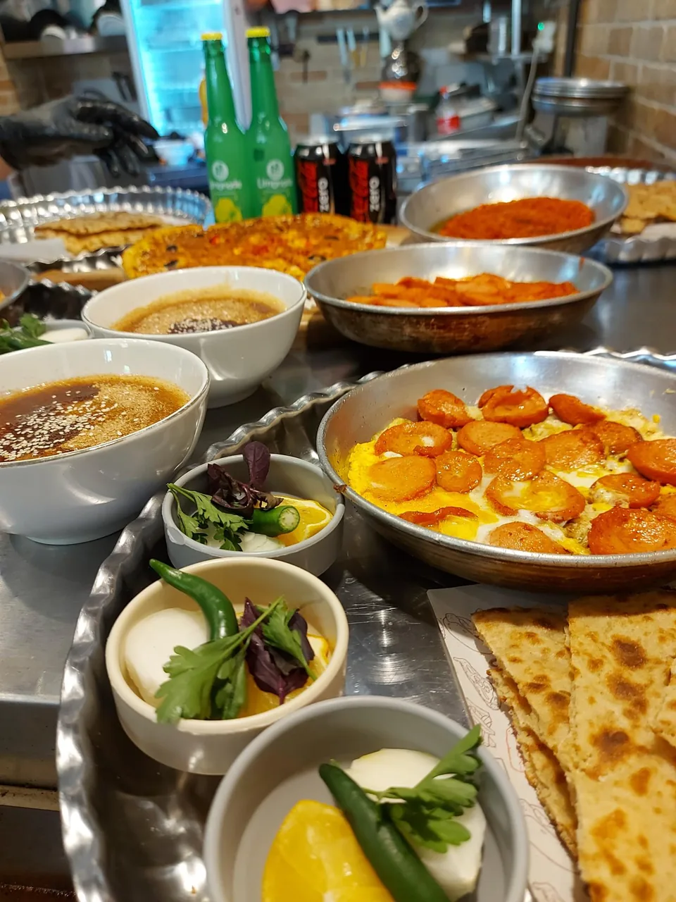رستوران ۶۰ فود - تصویر 2