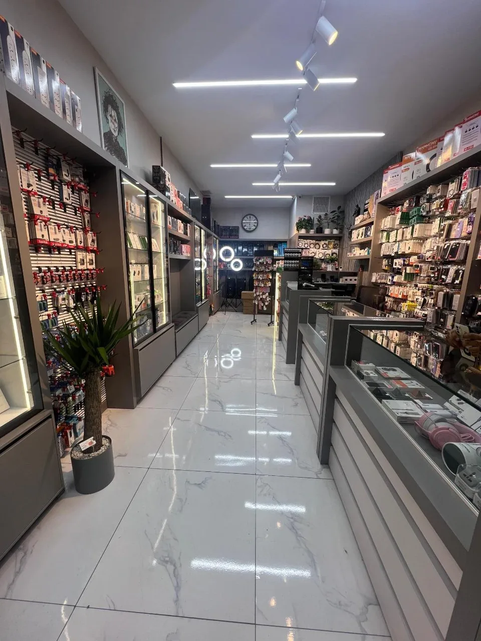 فروشگاه موبایل ترنج - تصویر 4
