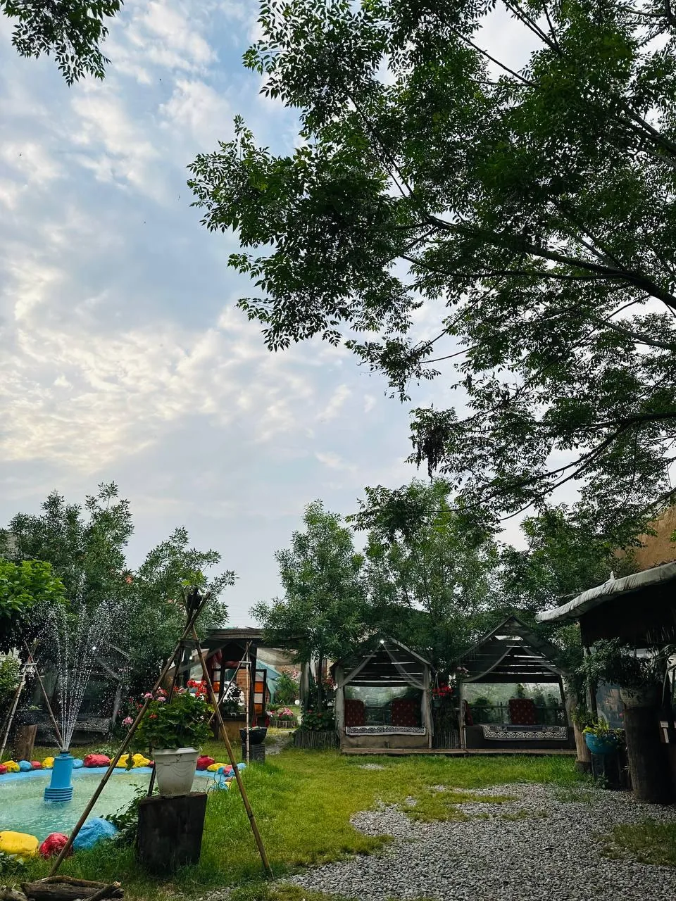 کافه و خونه باغ سینا - تصویر 2