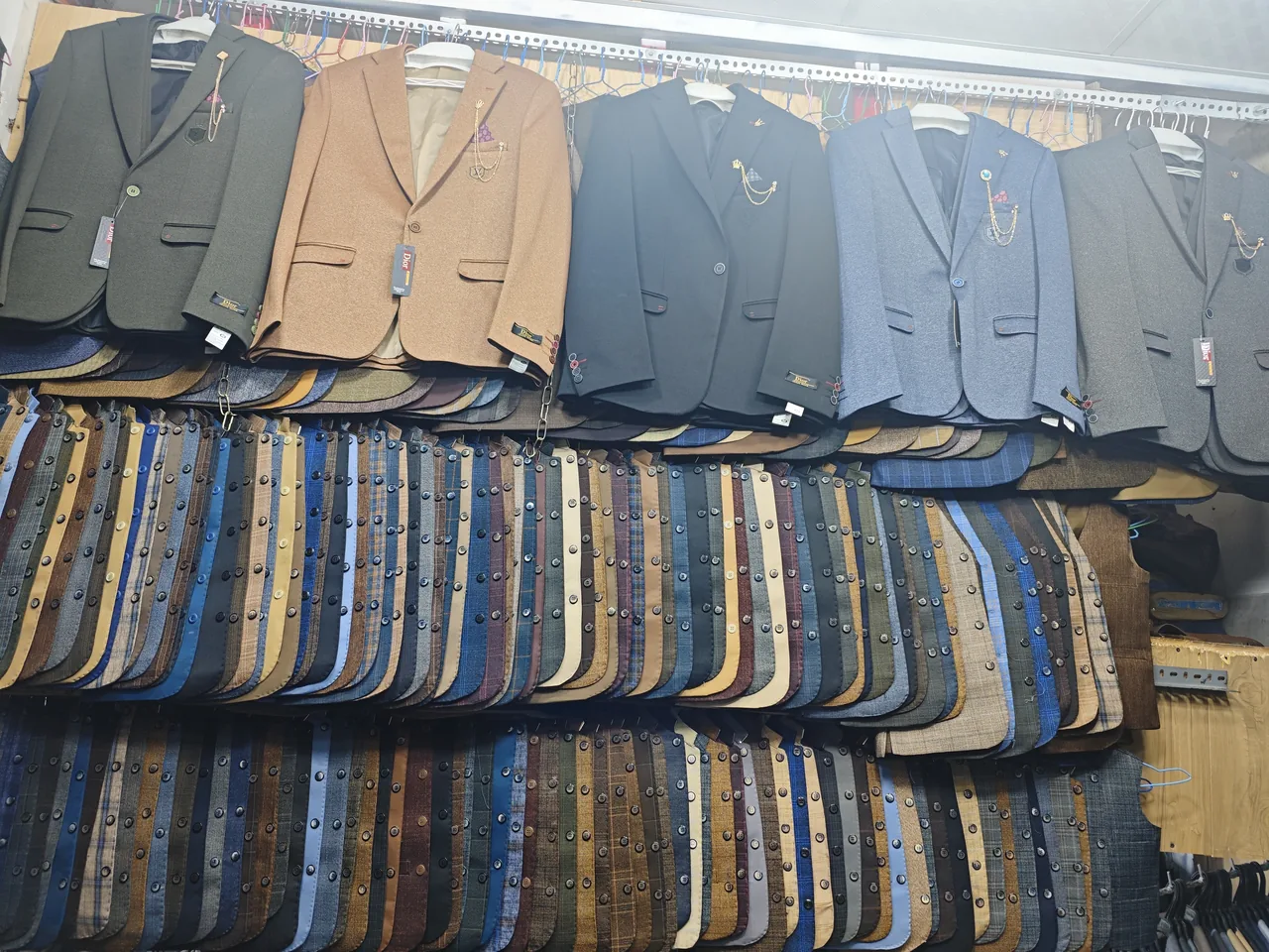 واسکت مرکزی