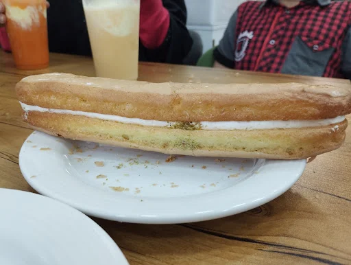 آبمیوه بستنی اکبری