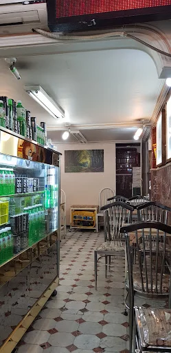 آبمیوه بستنی اکبری