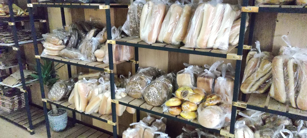 نان و شیرینی آذربایجان فانتزی