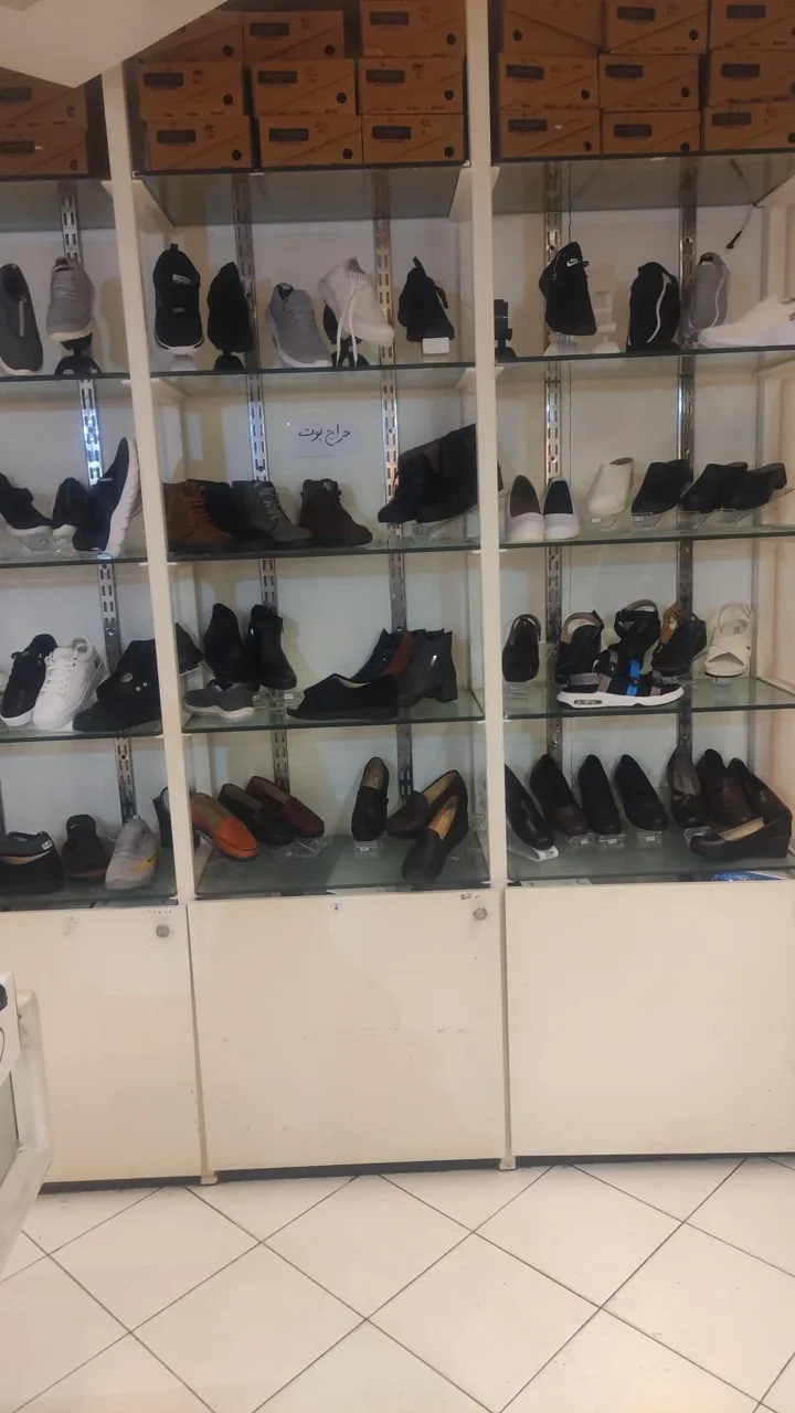 کفش و صندل شوز طبی فروشگاه مرکزی شهرام طب - تصویر 3