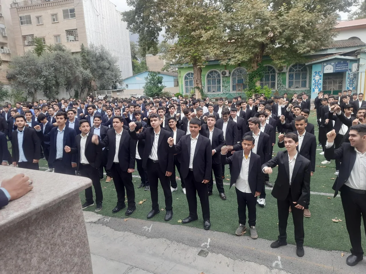 دبیرستان پسرانه شاهد (دوره دوم) - تصویر 3