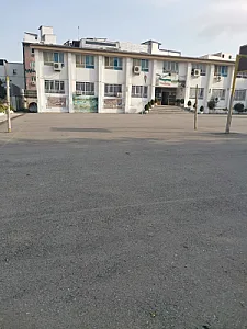 دبیرستان نمونه شهید قندهاری