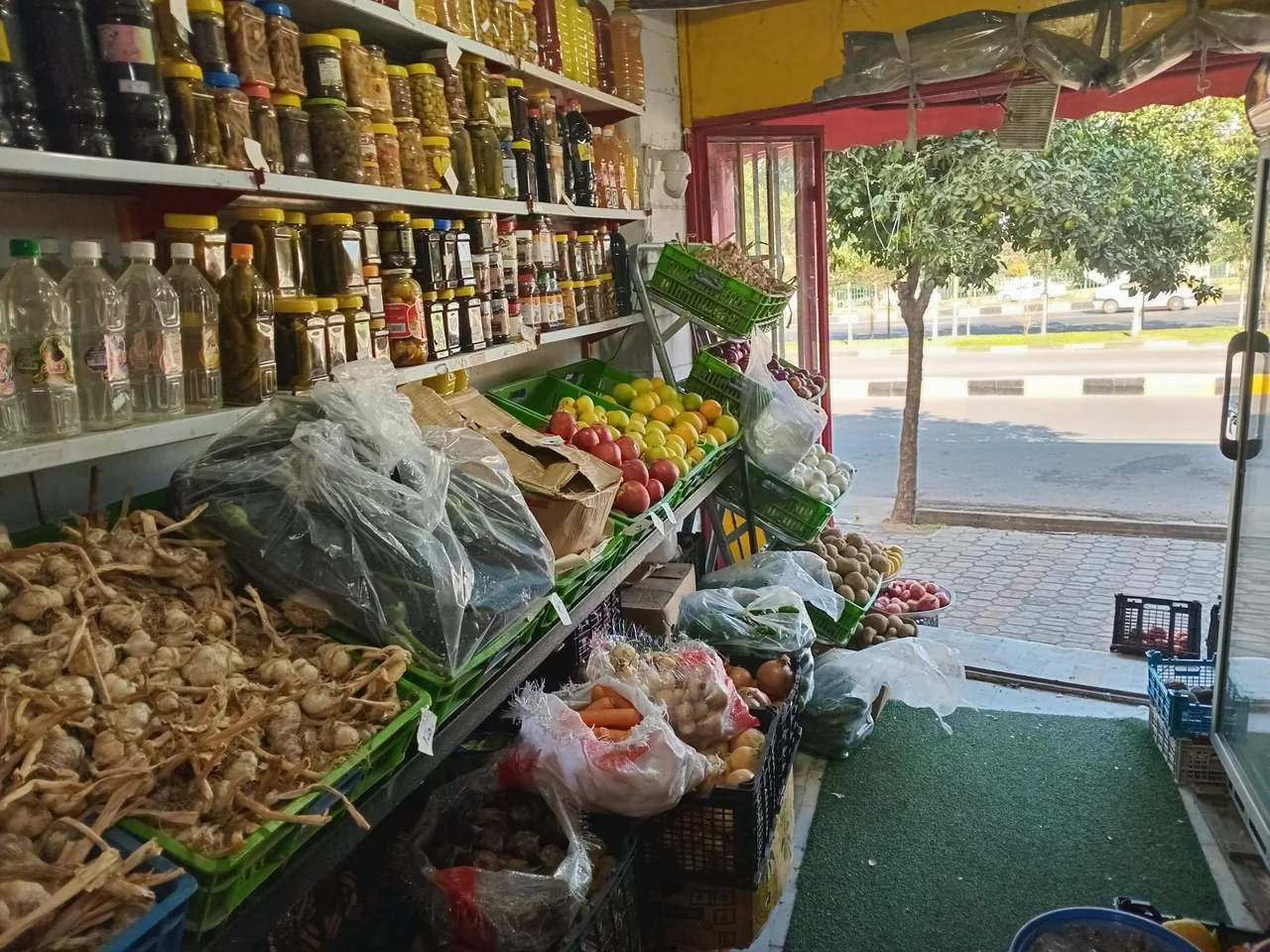 میوه و تره بار چهارفصل - تصویر 2