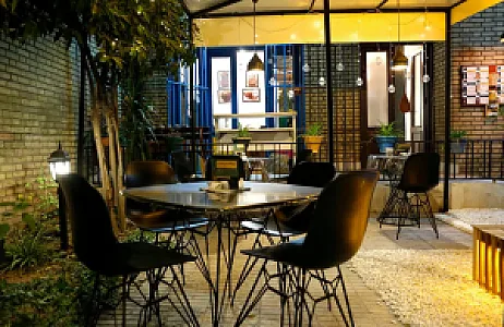 خانه کهن آوش