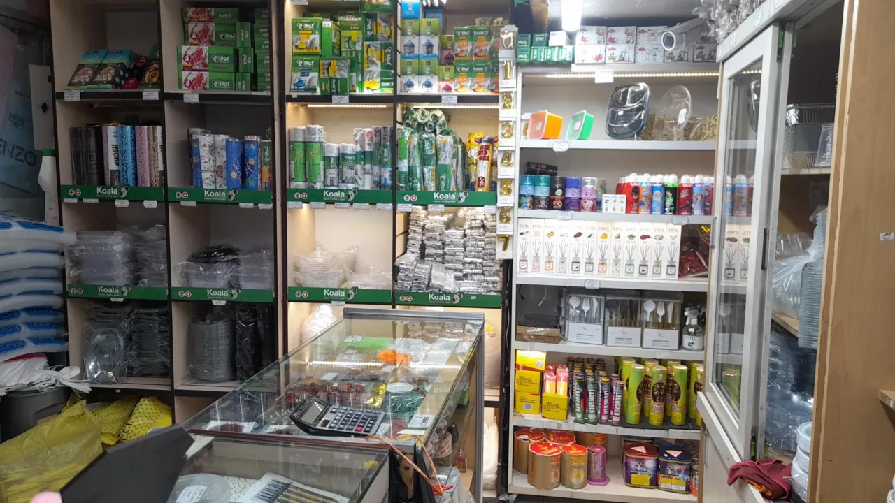 فروشگاه ظروف یکبار مصرف نایلکس مهربانی - تصویر 4