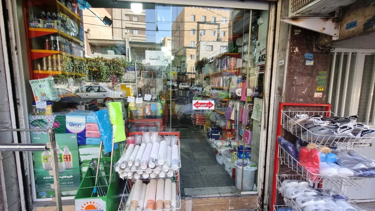 فروشگاه ظروف یکبار مصرف آرسا - تصویر 4