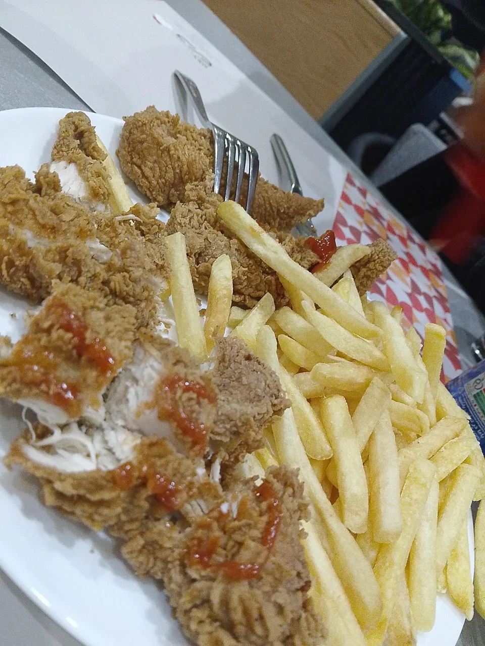 مرغ سوخاری دی - تصویر 4