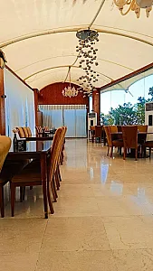 رستوران مجلل رویال