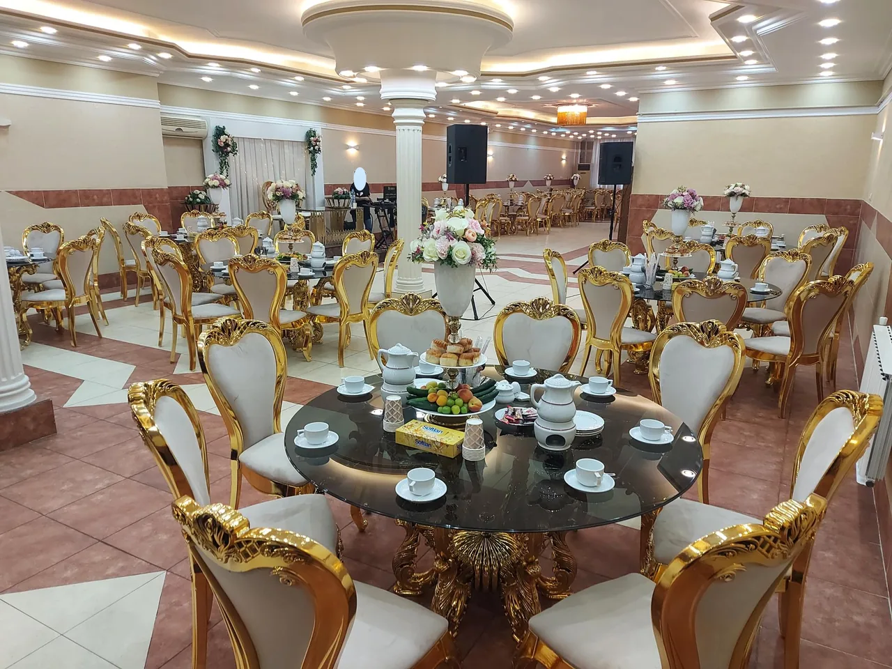 مجموعه پذیرایی کیو - تصویر 3