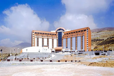 هتل فرهیختگان