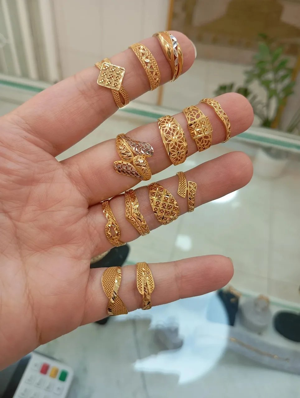 گالری طلای نوشیان - طلا و جواهر در تهران - تصویر 4