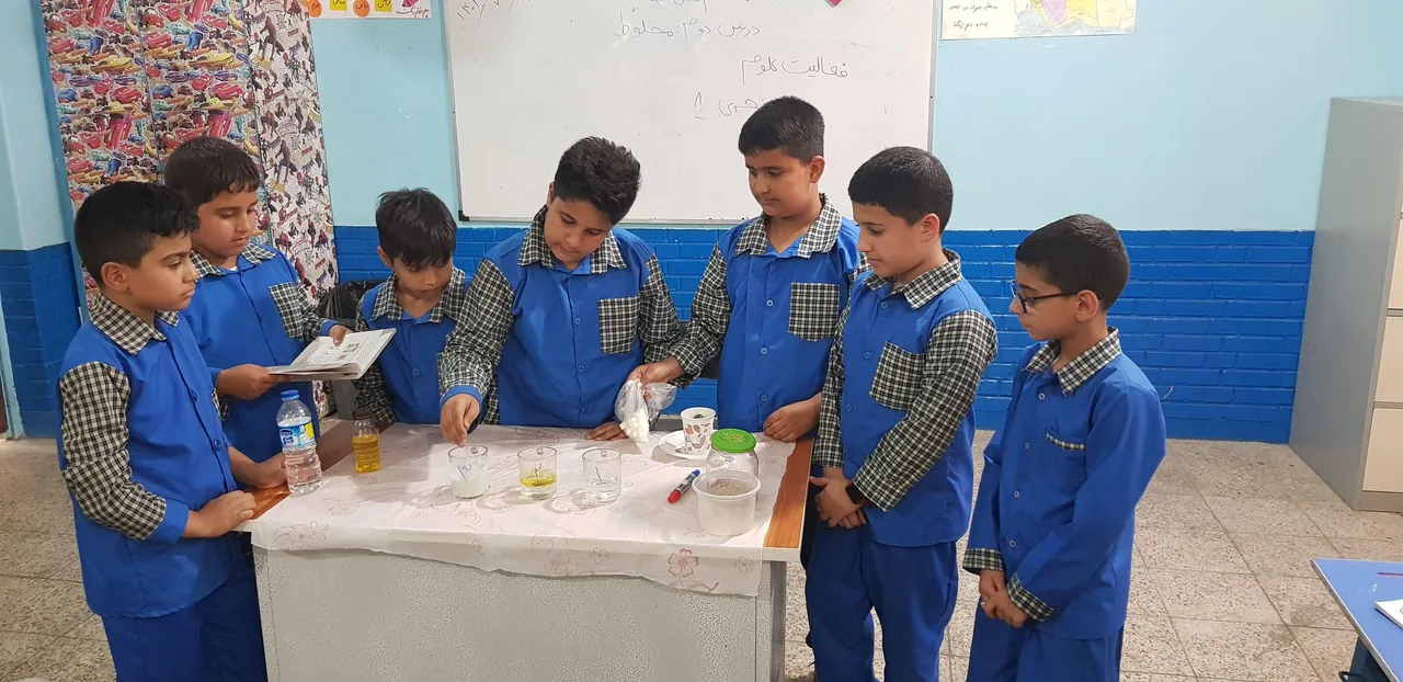 دبستان دخترانه و پسرانه دولتی رازی