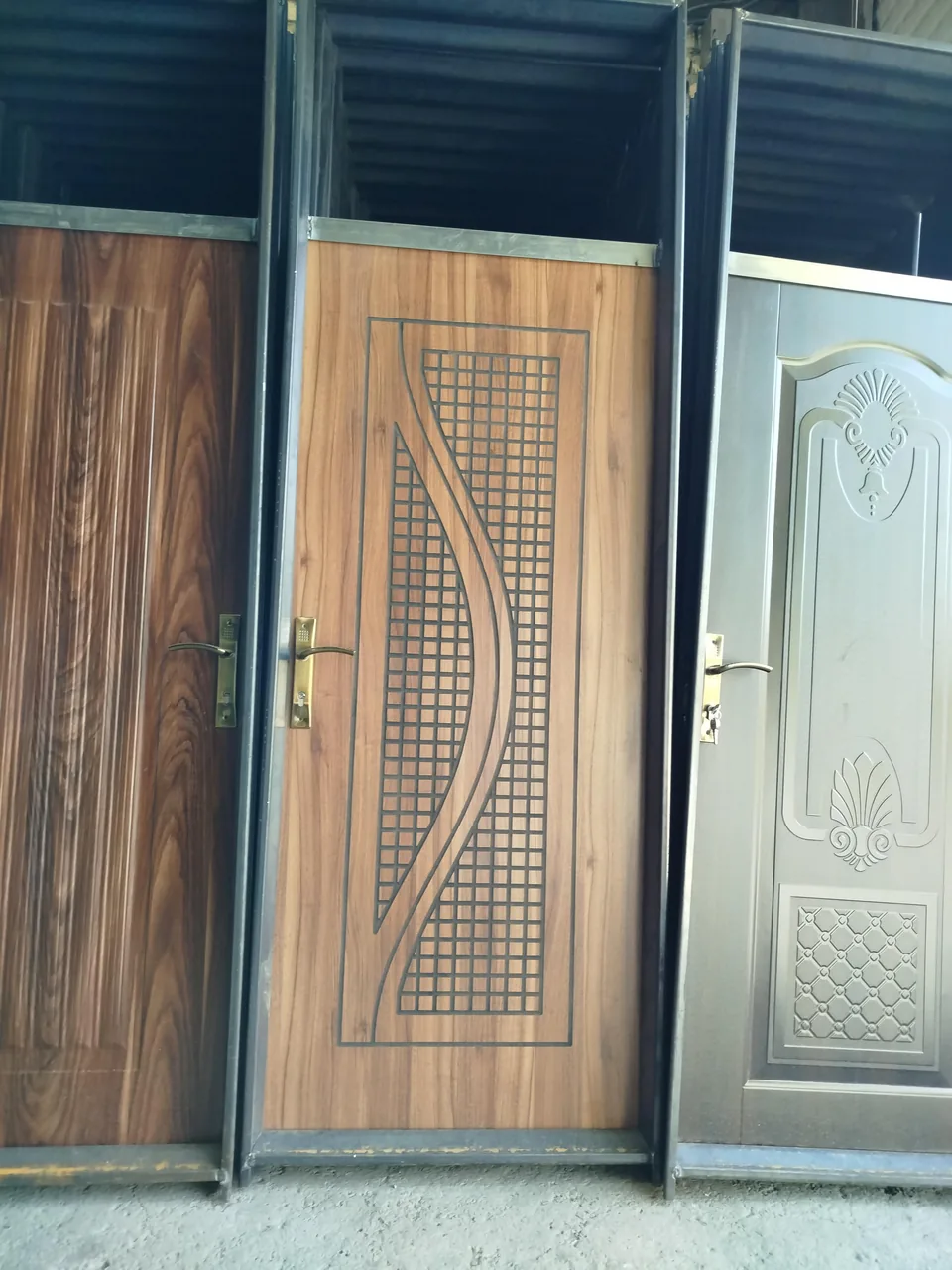 مرکز فروش درب و پنجره یاراحمدی - تصویر 3
