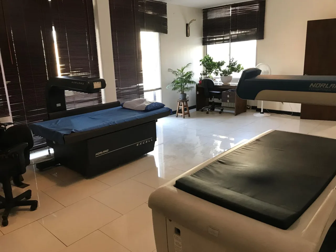 مرکز سنجش تراکم استخوان ولیعصر - تصویر 3