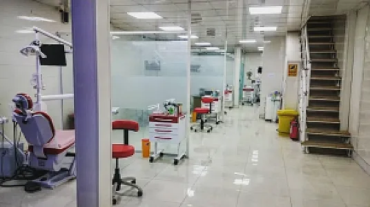 کلینیک دندانپزشکی کاج