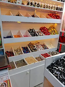 شیرینی و خشکبار آنا