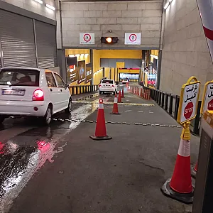 پارکینگ بازار چارسو