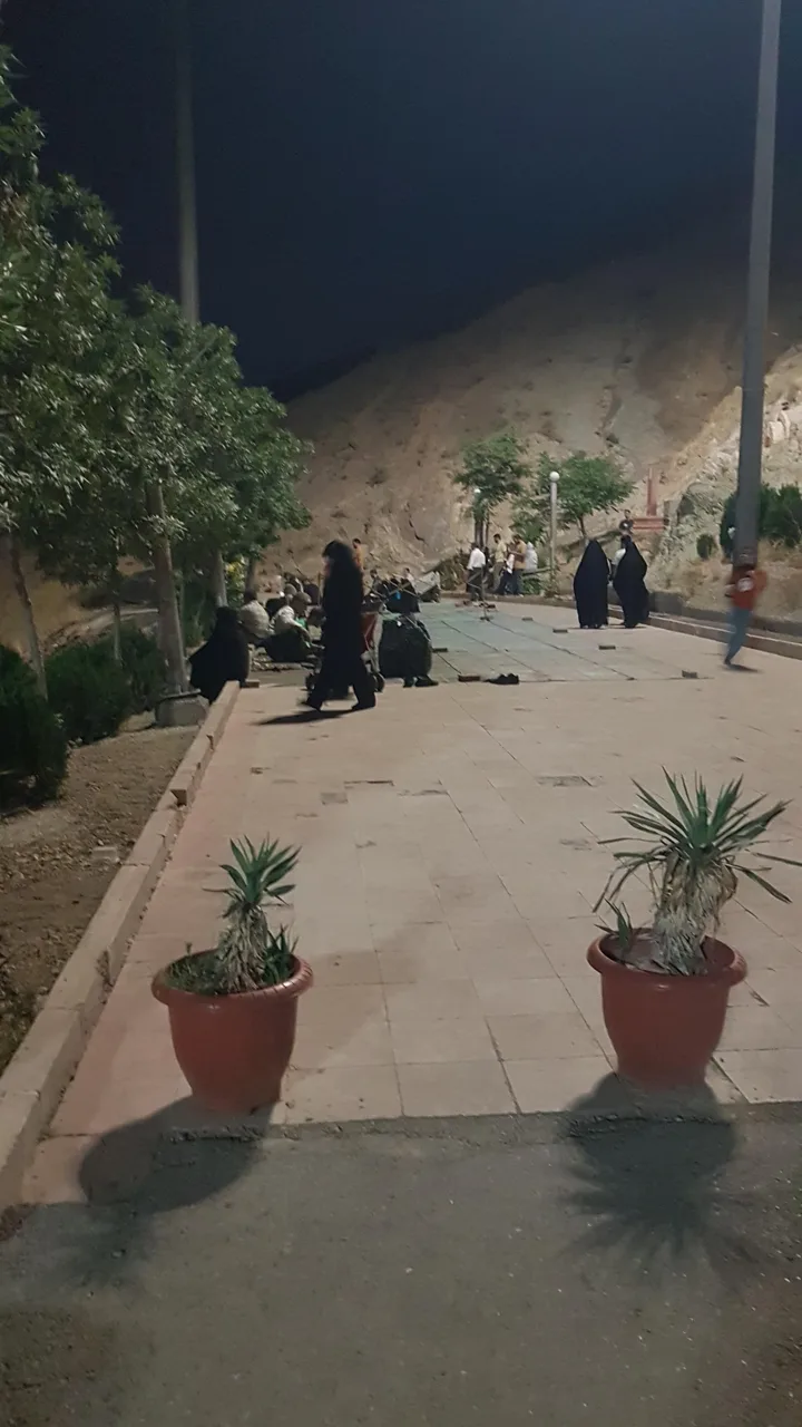 پارکینگ کهف الشهدا - تصویر 2