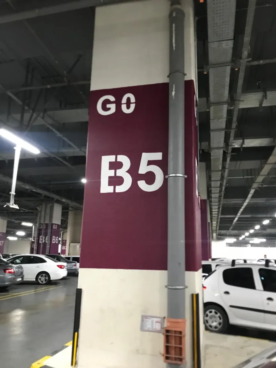 پارکینگ ایران مال - تصویر 3