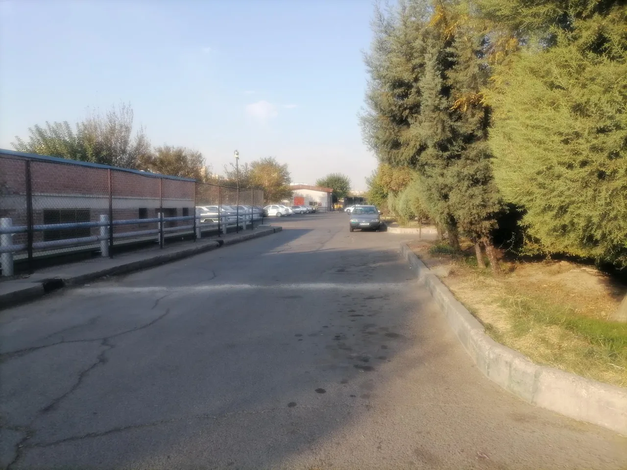 پارکینگ ترمینال غرب - تصویر 2
