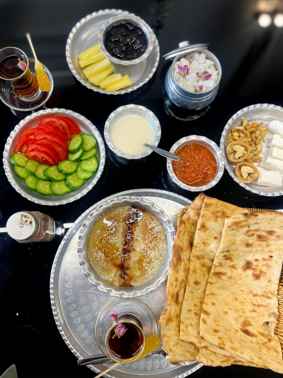 صبحانه سرای روزگار - تصویر 2
