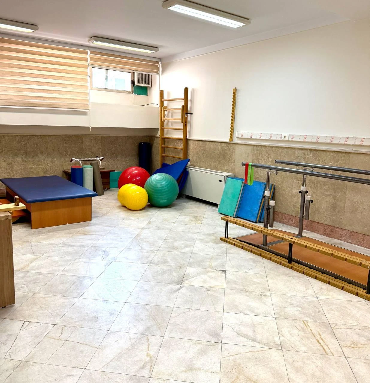 کلینیک جامع توانبخشی وحدت - تصویر 2