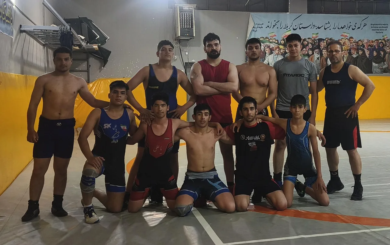 باشگاه کشتی نام آوران - تصویر 2