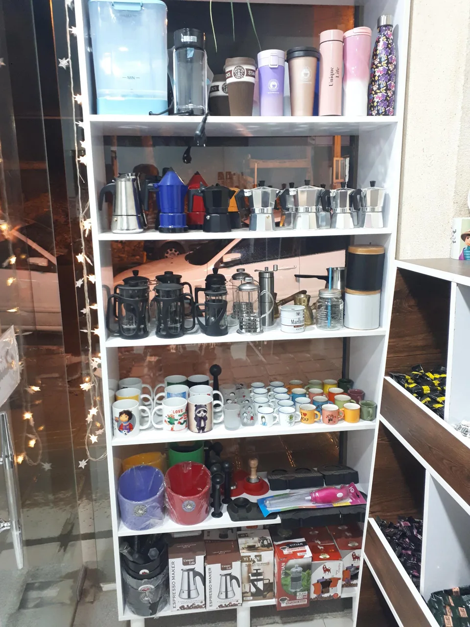کافه آژ - تصویر 5