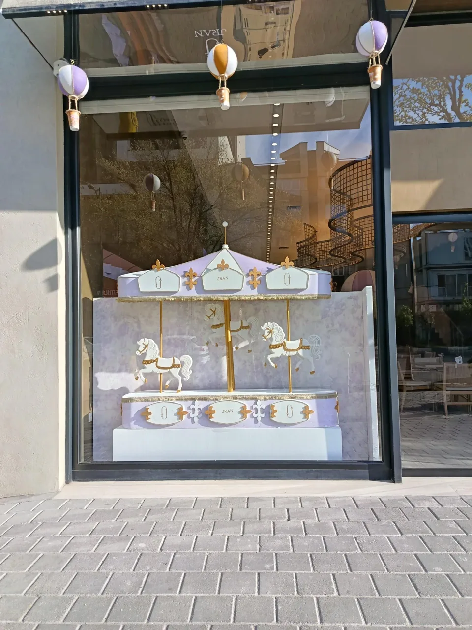 نان و شیرینی جیران - تصویر 4
