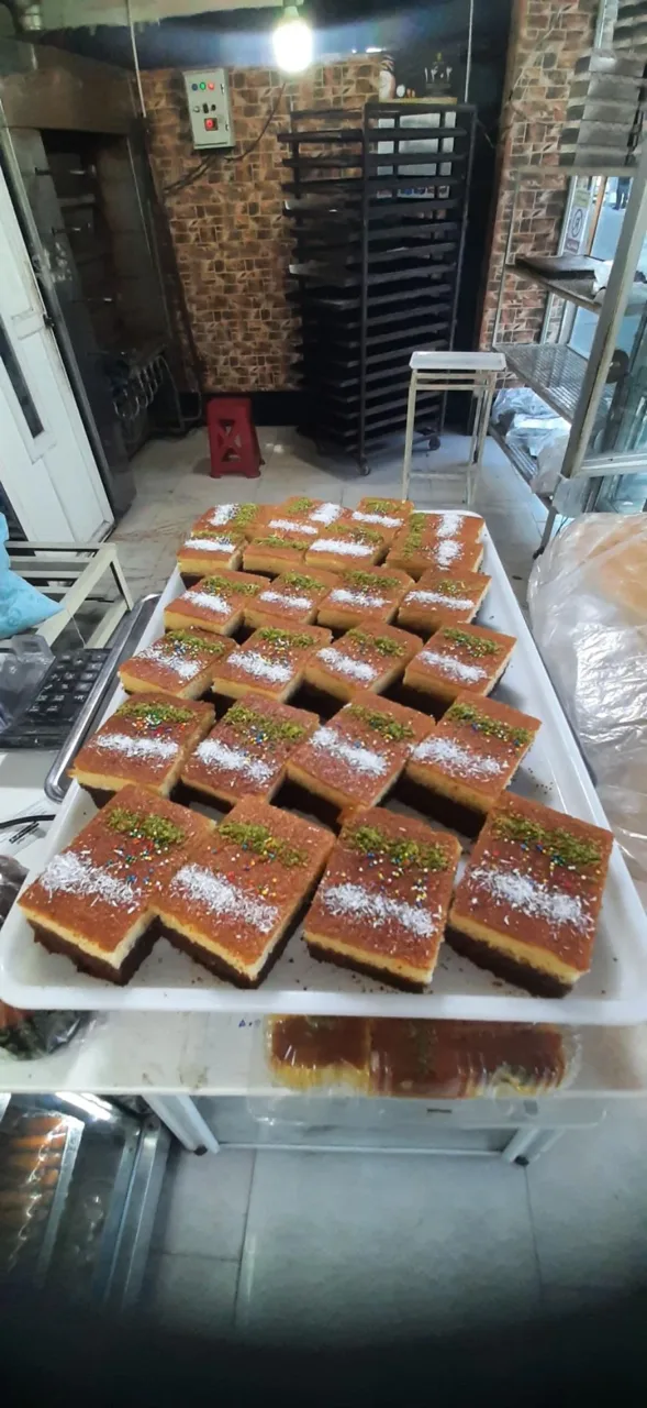 نان فانتزی پدیده - نانوایی فانتزی در تهران - تصویر 3