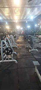 باشگاه بدنسازی جدی