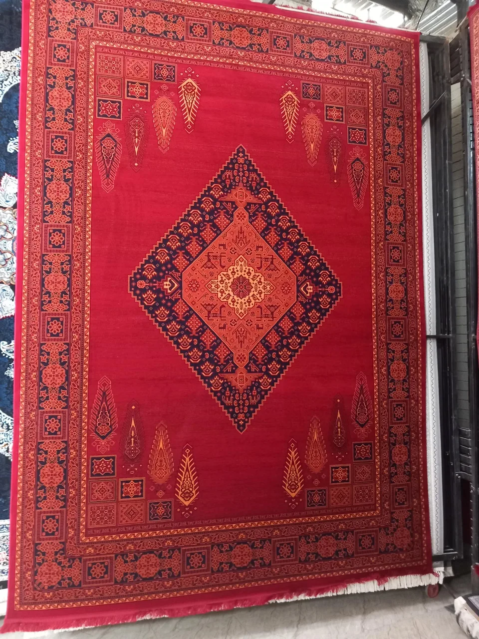 کارخانه فرش آیتک - تصویر 5