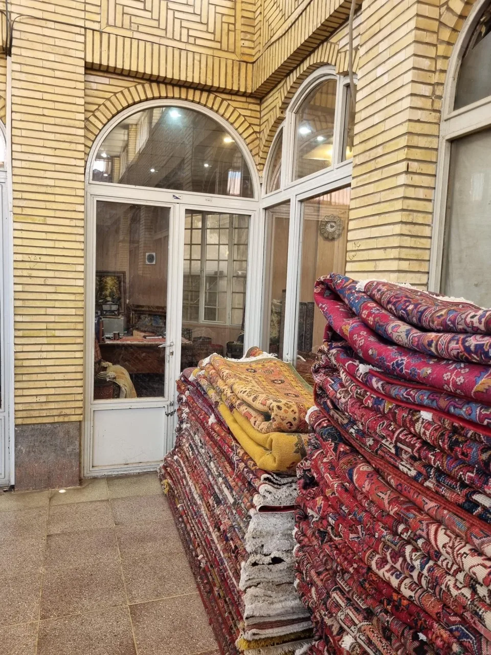 بازرگانی فرش قدیمی - تصویر 4